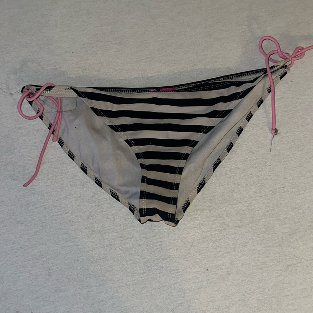 Womens Size Large Bikini Bottom.